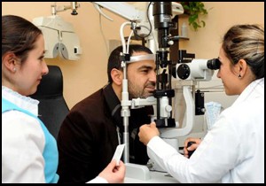 Bilgisayar ve klima 'kuru göz hastalığı'na neden oluyor