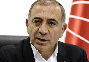 CHP'de kökten değişim