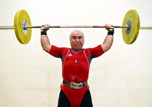 Eski milli haltercinin hedefi 3'üncü kez dünya şampiyonluğu
