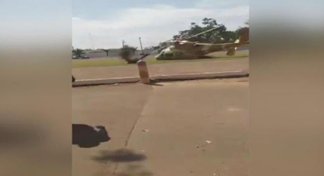 Helikopter, gösteri alanına düştü