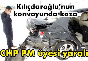 Kılıçdaroğlu'nun konvoyunda kaza; CHP PM üyesi yaralandı