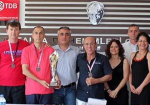 Diş hekimlerinin kupa gururu