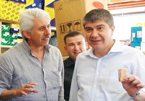 Türel'e 'Püskevit' ikramı