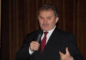 DP'de Zeybek aday
