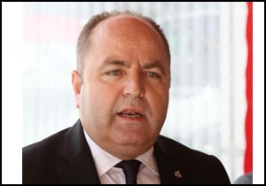 Anavatan Partisi Lideri simitçide