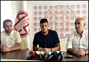 Antalyaspor Diego'yla 4 yıllık sözleşme yaptı
