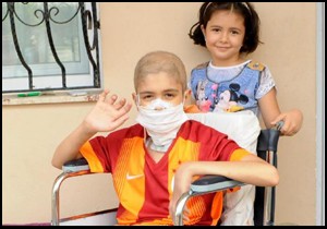 Umut'tan, lösemi tedavisinde destek verenlere selam