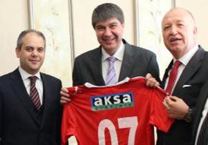 Türel'in ilk ziyaretçileri spordan
