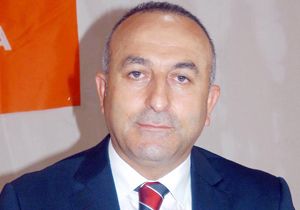 Alkışlar Çavuşoğlu'na